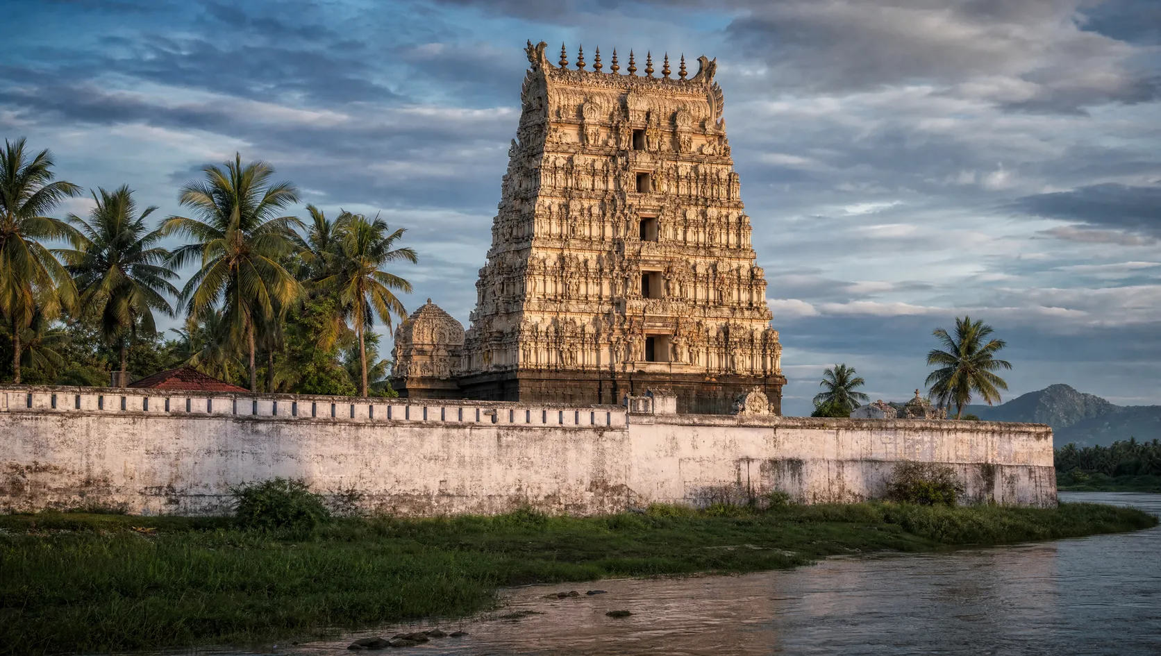 Adinathar (Alwarthirunagari)